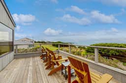 Brammer's Bluff - Oceanfront home with hot tub & garden near the bluffs, dogs welcome - Image 2