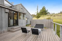 Greencroft Meadows - Sea Ranch meadow home with fireplace & panoramic ocean views - Image 2