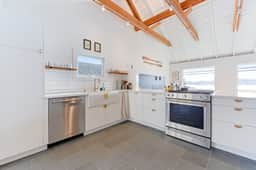 Surfer's Paradise - Bodega Harbour Dog-Friendly Bay View Bungalow with Sauna - Image 4