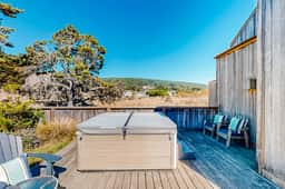 Shell Beach - Sea Ranch home with hot tub & ocean views, dogs welcome - Image 3