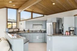Carol & Mike’s Beach House - Ocean-View Hot Tub Retreat Near Portuguese Beach - Image 5