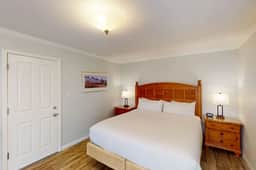 Silverado Resort and Spa - Freshly Updated Studio with Private Fenced Patio - Image 5