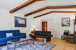 The Gravenstein - Sebastopol Orchard Retreat with Hot Tub - Image 3