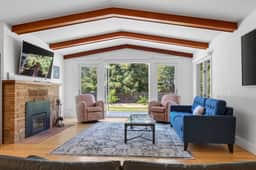 The Gravenstein - Sebastopol Orchard Retreat with Hot Tub - Image 2
