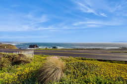 Sunset Escape - Oceanfront Dog-Friendly Cottage, Bodega Bay - Image 4