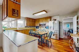 Cozy Carmet Cottage - Bodega Bay Dog-Friendly Oceanview Cottage with Hot Tub - Image 4