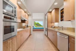 Seaspray - Oceanfront home with fireplace, EV charger & ocean views - Image 4
