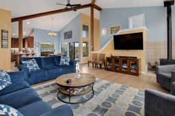 Eagles nest - Bodega Harbour Ocean-View Hot Tub Retreat - Image 4