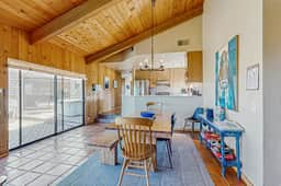 Windrow Retreat - Newly remodeled ocean-view home with private hot tub & fireplace - Image 5