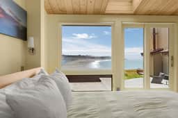 Pacific Bliss Haven - Luxury oceanfront home with 270-degree views, hot tub & 2 fireplaces - Image 5