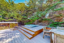 Dune Drift - Ocean-view home with hot tub & prime location at Shell Beach - Image 2