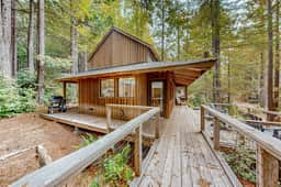 Windsong Redwood Retreat - Forested home with deck & grill near the Lodge, dogs welcome - Image 2