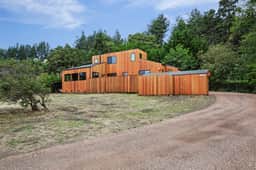 Rainbow's End - Classic Sea Ranch Home With Updated Amenities. Hot Tub. 1 Dog Allowed - Image 2