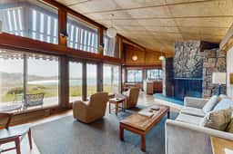 Curtis-Moulton Retreat - Oceanfront home with fireplace near Black Point Beach, dogs welcome - Image 2