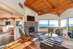 Casa Pelo Mar - Oceanfront retreat with private hot tub steps from Pebble Beach - Image 2
