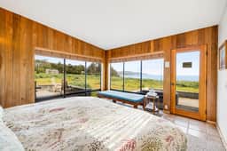 Aloha House - William Brunner-designed home with private hot tub, dogs welcome - Image 5