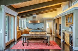 Oceanfront Dream Hideaway and Retreat - Blufftop home with hot tub & forever oceanfront views & private cottage - Image 4