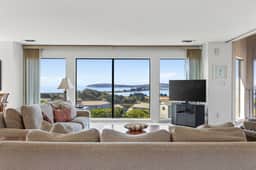 Sea Way Dreams - Bodega Bay Ocean-View Home with Garage Game Room - Image 2