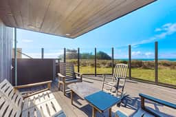 Rolling Waves Beach House - Newly remodeled oceanfront home with hot tub near Walk On Beach - Image 4