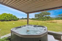 Meadow House - coastal home with hot tub, deck, fireplace - Image 3