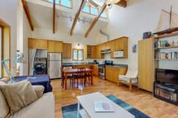 Loon's Landing - Hand-built Sea Ranch cabin with fireplace near Bluff Trail, dogs welcome - Image 2