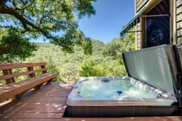 Leslie Creek House - Santa Rosa Wine Country Pool & Hot Tub Retreat - Image 4
