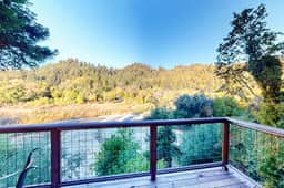 Villa Eileen - Guerneville Dog-Friendly Riverfront Cabin with Outdoor Kitchen - Image 2