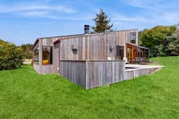 Green Vale Getaway - Don Jacobs-designed home with private hot tub near Shell Beach - Image 4