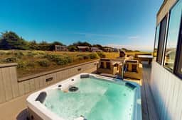 Cabañita Del Mar - Luxe newly built Sea Ranch home with private hot tub & ocean views - Image 3