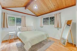 Hacienda - Russian River Forest Retreat with Unique Studio - Image 5