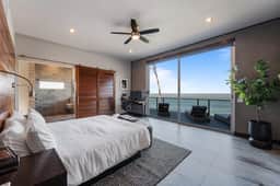 Anchor Cove - Oceanfront glass house on 5 acres, 6 person hot tub, gym - Image 5