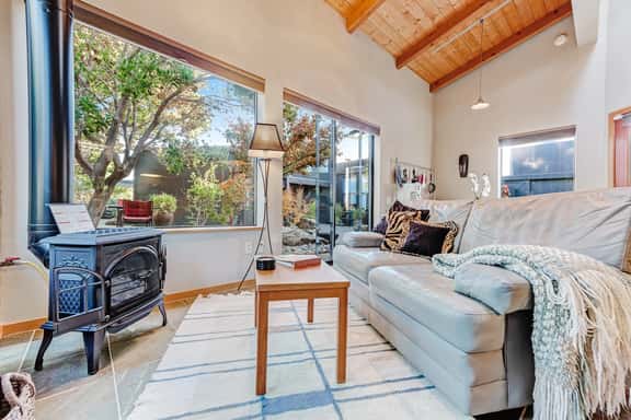 Mini Me on the Coast - Meadow cottage with private hot tub 450 feet from the Pacific ocean - Image 1