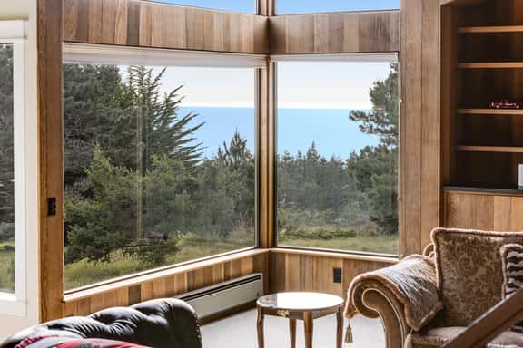 Greencroft Meadows - Sea Ranch meadow home with fireplace & panoramic ocean views - Image 1