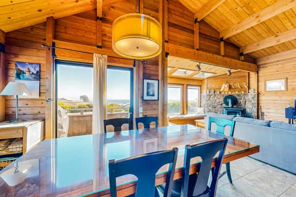 Shell Beach - Sea Ranch home with hot tub & ocean views, dogs welcome - Image 1