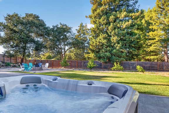 The Gravenstein - Sebastopol Orchard Retreat with Hot Tub - Image 1