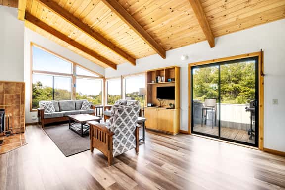 Casa Contenta - Meadow home with private hot tub on the golf course - Image 1