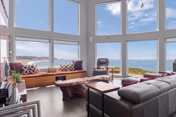 Pacific Bliss Haven - Luxury oceanfront home with 270-degree views, hot tub & 2 fireplaces - Image 1