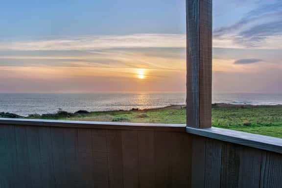 Casa Pelo Mar - Oceanfront retreat with private hot tub steps from Pebble Beach - Image 1