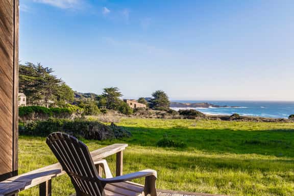 Vista Grande - Obie Bowman-designed home with private hot tub near Black Point - Image 1
