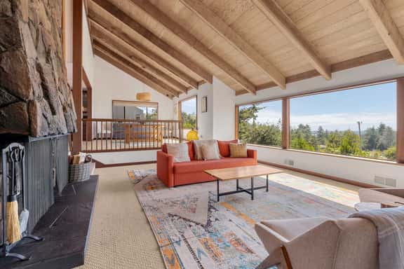 SeaBreeze Serenity - Sea Ranch ocean-view home with chef's kitchen, stone fireplace & private hot tub, dog friendly - Image 1