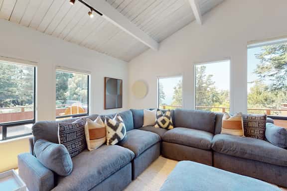 The Great Escape - Luxe Sea Ranch home with hot tub, ocean view & yoga space - Image 1
