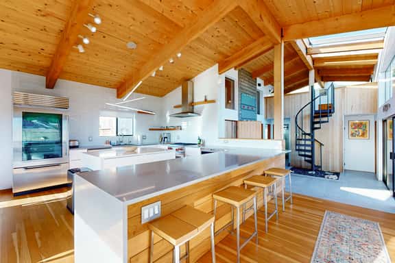 Coffee by the Sea - Ocean-view meadow home with private hot tub, dogs welcome - Image 1
