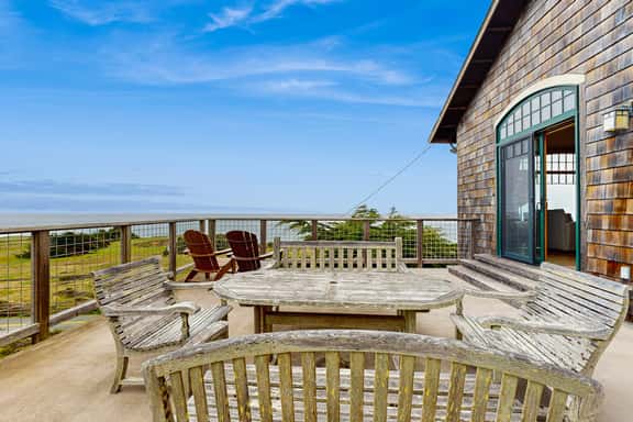Seascape Gualala - Gualala home with ocean views, Viking kitchen & gas fireplaces - Image 1