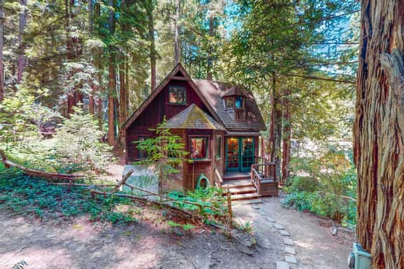 Dreamcatcher Cottage - Cazadero Dog-Friendly Cottage for Two with Hot Tub - Image 1