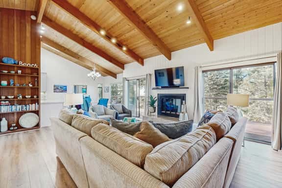 Sea Raven - Updated coastal home with ocean views, gas grill, private deck-surrounded by redwoods - Image 1