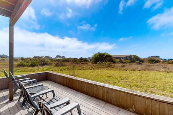 Blue Mermaid - Ocean-view home with hot tub near Walk On Beach, dogs welcome - Image 1