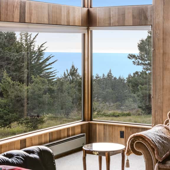 Greencroft Meadows - Sea Ranch meadow home with fireplace & panoramic ocean views - Image 1