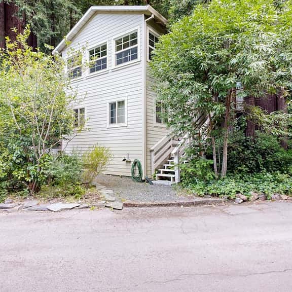 Home on the Range - Dog-Friendly Guerneville Cabin near River - Image 1