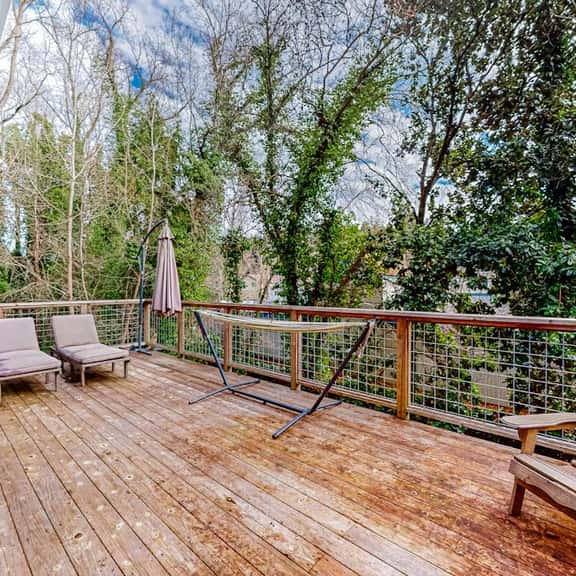 Old River Hideaway - Guerneville Dog-Friendly Forest Hideaway near Downtown - Image 1
