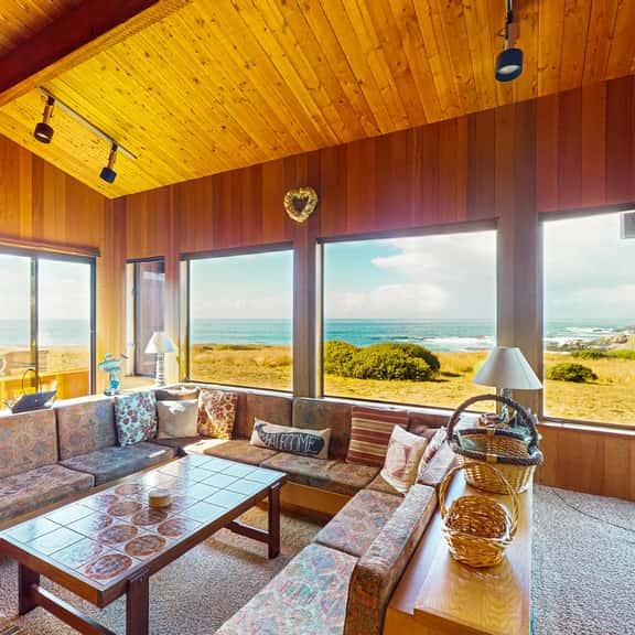 Touch the Tides - Sonoma Coast getaway with ocean views, wood stove & private deck - Image 1